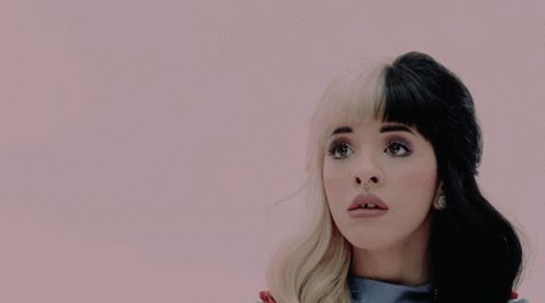 Happy birthday to the queen itself melanie martinez! 