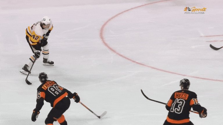 @BroadStHockey's photo on Alex Lyon