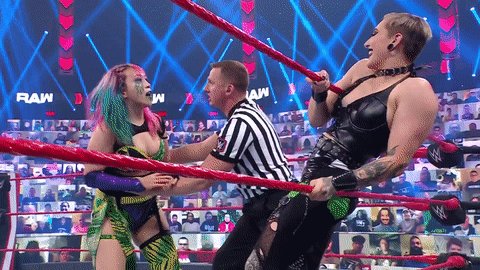 @WWEUniverse's photo on Rhea