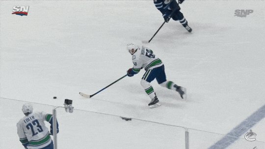 @Canucks's photo on Canucks