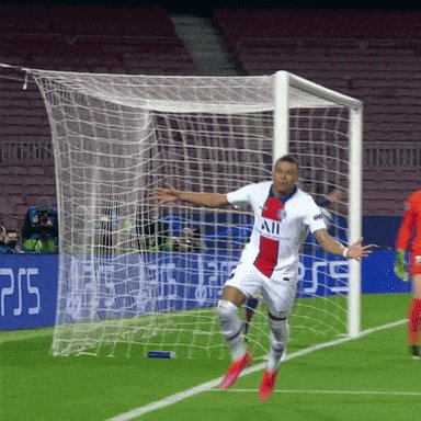 #PSGFCB | 2-0 | 53’ LE BUUUUUT DU BREAK SIGNÉ KYLIAN MBAPPÉÉÉÉ ! Super ouverture d’Mbappé pour Neymar, Ter Stegen s’impose mais le ballon est repoussé sur Verratti qui transmet à Mbappé et qui conclut d’une superbe frappe enroulée ! https://t.co/9o16GkPgdj