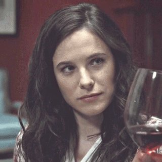 Happy bday to the one and only caroline dhavernas (dona do meu coração todinho) 