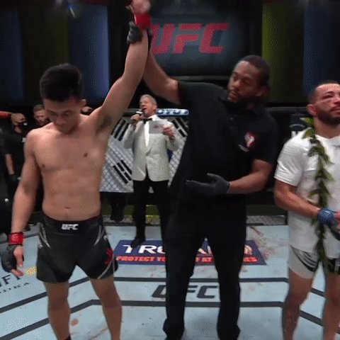 Experience. Technique. Zombie had it all tonight!
🇰🇷🧟♂️ @KoreanZombieMMA puts in another five-rounds of work to put himself right back in the FW hunt! #UFCVegas29 https://t.co/XWVOUTeMMl