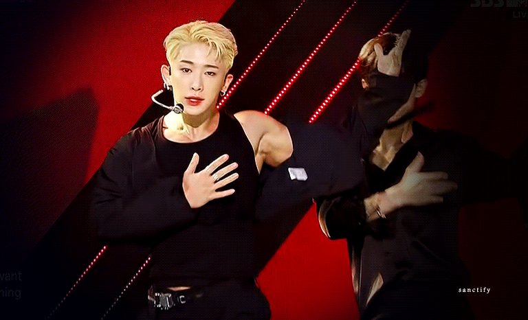 Wonho overshadowing even the sun #solareclipse ❤️🔥❤️🔥❤️🔥❤️🔥
@official__wonho #WONHO #원호 https://t.co/WJX6IrXayQ