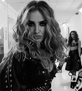 It s perrie edwards day today happy birthday my sunshine  