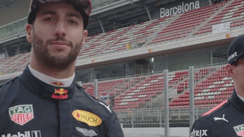 Happy birthday to the sun aka Daniel Ricciardo 