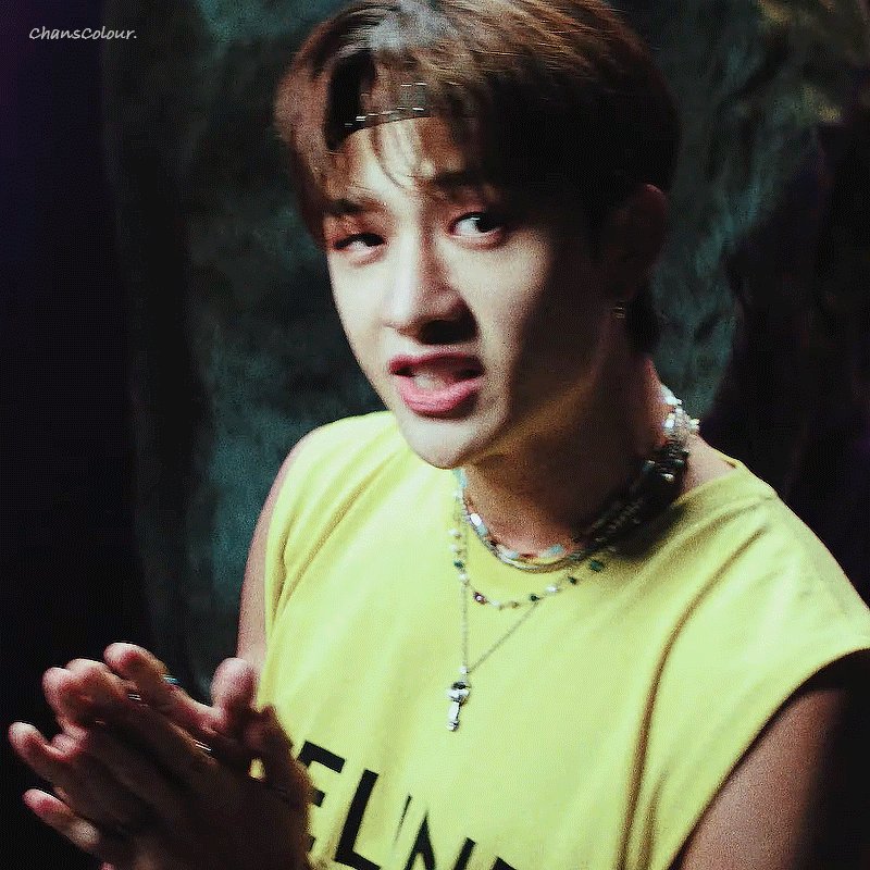 Drive bang chan lee. Клип драйв бан Чан. BANGCHAN gif.