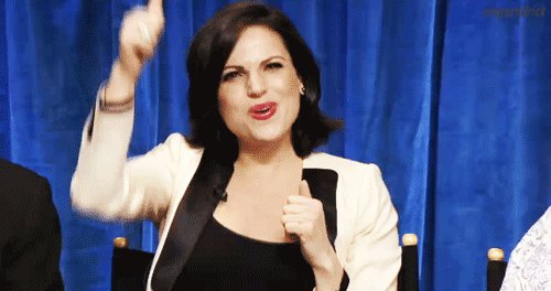 Ela é apenas um neném, happy birthday lana parrilla 