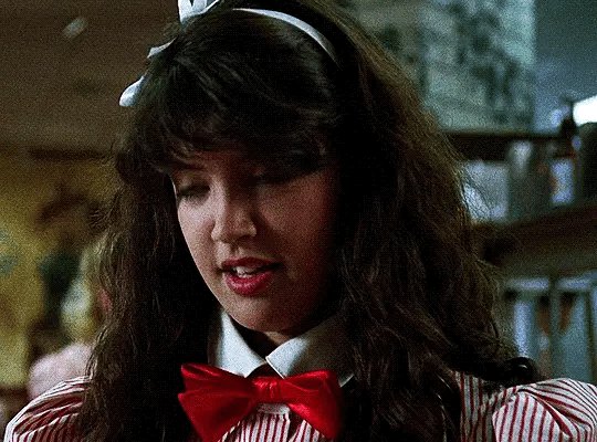 Happy Birthday Phoebe Cates aka the best looking person to ever live!!! 