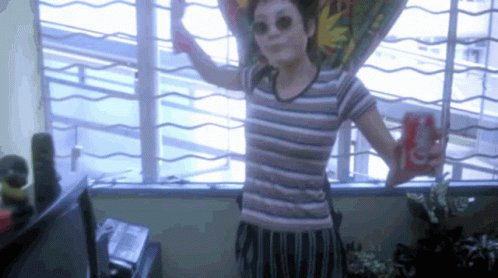 Happy Bday Queen Faye Wong.

Thank you for a Masterpiece performance in a Masterpiece Film !! 