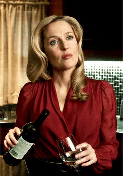 Happy Birthday to Gillian Anderson 