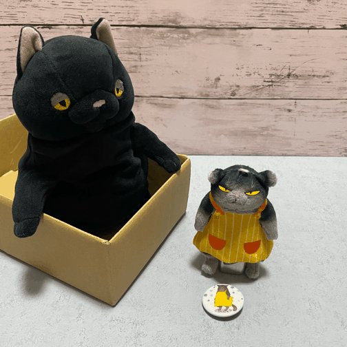 【希少 】デキる猫は今日も憂鬱 諭吉BIGぬいぐるみ　ねこ　デキ猫 諭吉BIGぬいぐるみ |TVアニメ「デキる猫は今日も憂鬱」公式サイト