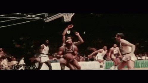 Happy 85th Birthday to the greatest center of all time......Wilt Chamberlain!! 