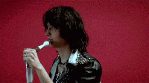 Happy Birthday to this guy(s). Julian Casablancas, you\re so cool. 