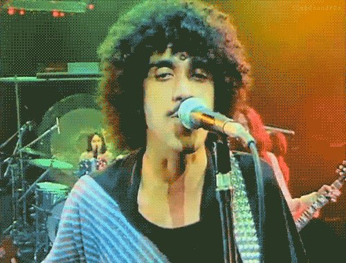 Happy birthday to Thin Lizzy frontman Phil Lynott, who would\ve been 70 today. Raise a jar of whiskey to him! 