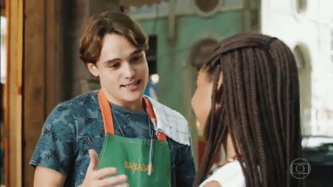 T: "4 com 10, 14. Média 7, passou! Agora me dar um beijinho!"Chamem um guindaste, estag está no chão com esse casal!♥#Malhação #TodaFormaDeAmar