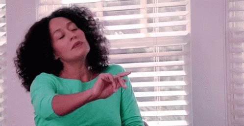 Lord I hope they don't give Tariq and this little girl sex scenes I got sick stomach watching them kiss. #PowerTV pic.twitter.com/II0AUD5gpf