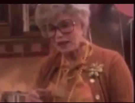 бабушка смеется. старые грязные бабушки. лицо пожилой женщины при оргазме. фото обконченых бабушек. бабка кончилась.