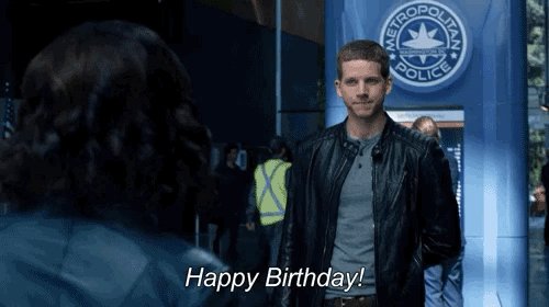 9 30            . Happy Birthday Stark Sands 