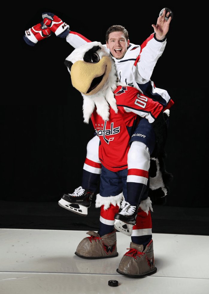 @Caps_Slapshot's photo on #CapsStars
