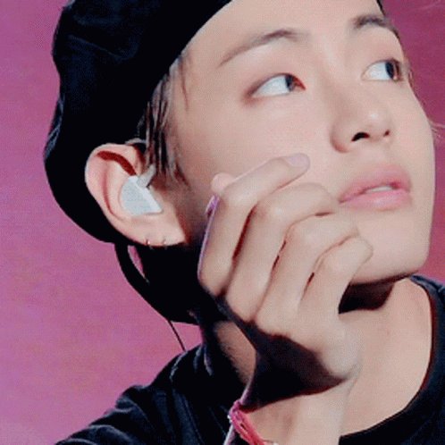 Oh, my love 💜 TAETAE 💜👑#VonVacation #TaehyungTannieTime#리얼뷔로그_feat탄이 #나른한뷔의신나는휴가@BTS_twt