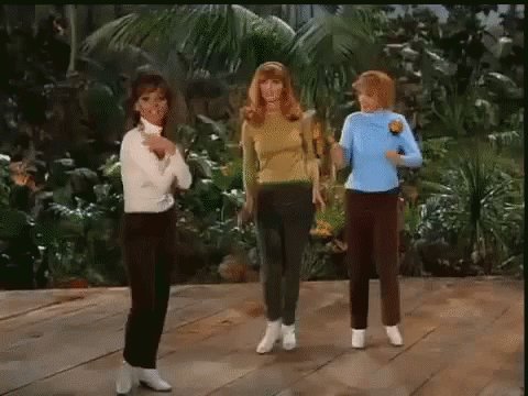 Oh boy! It\s DAWN WELLS BIRTHDAY!!! Happy birthday Mary Ann!! 