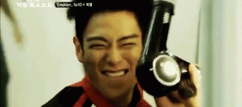 Happy birthday to the weirdest K-Royal ever existed, Choi Seung Hyun. 