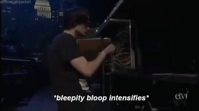 Happy Birthday to Jonny Greenwood of Radiohead. 48 years old today!   