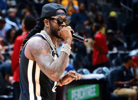 .@2chainz had @StateFarmArena
rocking last night π₯
Peep the top πΈ from his night: https://on.nba.com/2Oz9W2UΒ