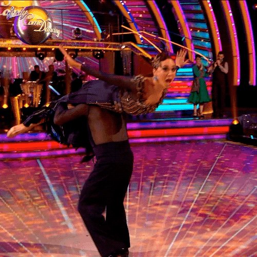 Now that's how you leave #Strictly on a high! RT to give it up for @mikebreakfast and @Mrs_katjones. 👏