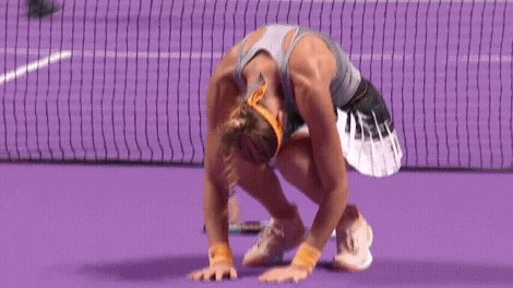 Kristina Mladenovic @KikiMladenovic