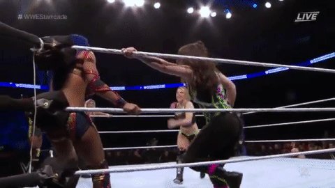 The 2019 edition of #WWEStarrcade is streaming RIGHT NOW on the award-winning @WWENetwork! http://wwe.me/xuJYYIย