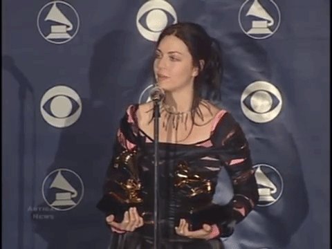 Happy 38th birthday to the 6x times Grammy Nominee and 2x times Granmy Winner Amy Lee from Evanescence 