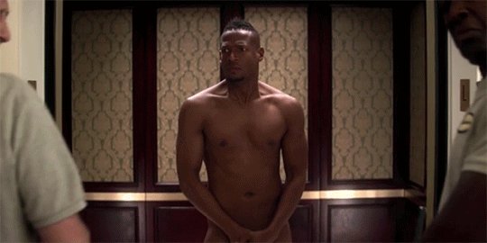 Marlon wayans in naked netflix movie. 
