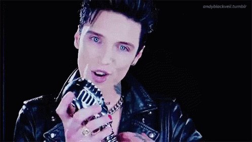    HAPPY BIRTHDAY ANDY BIERSACK nosso emo gótico das trevas trevosas 