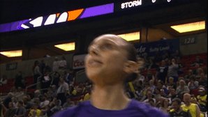 New WNBA CBA 🙌
➖ “Significant” salary bump leaguewide
➖ Top players can earn $500K (more than 3x previous max)
➖ Every player gets her own hotel room
➖ Full salary on maternity leave
➖ New Commissioner’s Cup
➖ Potential for 50/50 revenue split
(H/T @MechelleV)