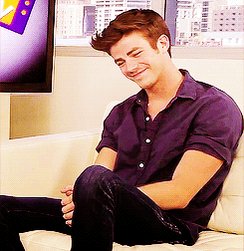 Happy Birthday to the adorkable Grant Gustin 