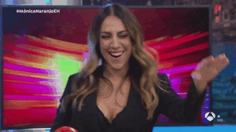 Tengo un paquete de pipas de un kilo, el m&oacute;vil con bater&iacute;a. Que empiece ya el mamoneo #LaIslaDeLasTentaciones2<a href="/tag/laisladelastentaciones2"class="tags"><span>#laisladelastentaciones2</span></a>
