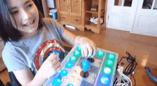 Dad builds custom Xbox Adaptive Controller so daughter can play Breath of the Wild. http://bit.ly/36eUJeh