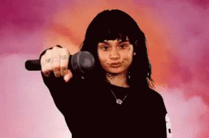 Gente que va en el autob&uacute;s vi&eacute;ndote de arriba a abajo, crey&eacute;ndose m&aacute;s que t&uacute;... Mi ciela, d&eacute;jame decirte<a href="/tag/lacuarentenametieneloca"class="tags"><span>#lacuarentenametieneloca</span></a>