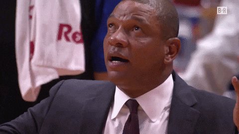 Boatos de que o clima em Los Angeles não anda muito bem no lado do Clippers.
Jogadores estariam "insatisfeitos" com os privilégios que a dupla Kawhi Leonard e Paul George estão recebendo.
Será que azedou?
#ClipperNation