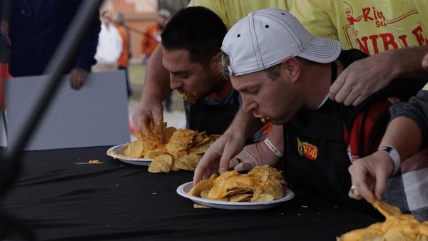 Valero Alamo Bowl (@valeroalamobowl) on Twitter photo 24/01/2020 21:25:08 Heading into the weekend like.... #FridayFeeling #NibbleOurNachos Heading into the weekend like.... #FridayFeeling #NibbleOurNachos