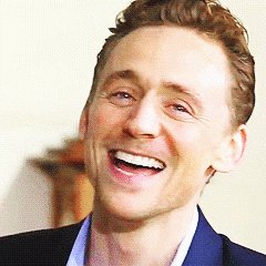 We   Tom Hiddleston

Happy Birthday 