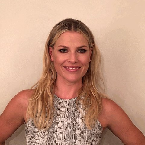 Happy birthday Ali Larter 
 Dona do meu c* 