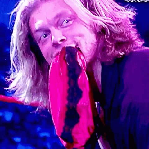 Am I the only one questioning why @MATTHARDYBRAND is sticking up for Edge? I get it, Edge is great. But... #itsstillrealtome #RAW #wwe #AskTheHeel
