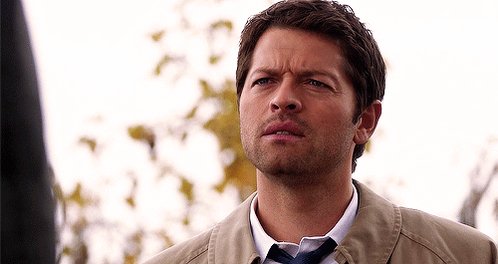 Drula: Purcon8 💚Austin💙Indianapolis on X: "Cas and his epic head tilts. A  short thread to brighten your Tuesday. Confused Cas IS the most adorable  AND relatable iteration of Castiel ever.😌 It's one