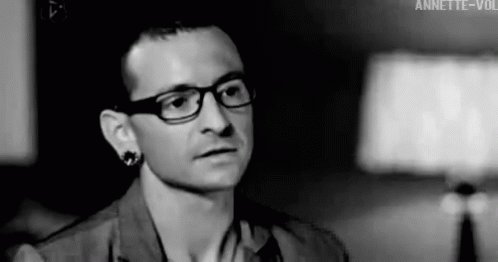 Happy birthday to you Chester Bennington, we love you and we miss you      