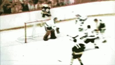Happy 72nd Birthday to the guy who revolutionized hockey, Bobby Orr!    
