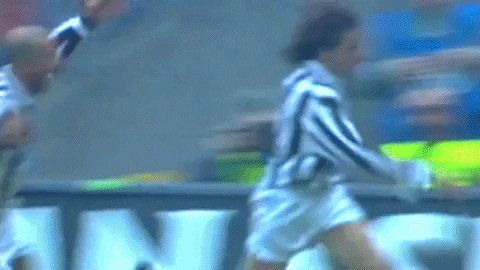 Vi state già scatenando! 😍
Piace, questa?
Ne trovate tante qui: https://giphy.com/juventusfc/players/del-piero …