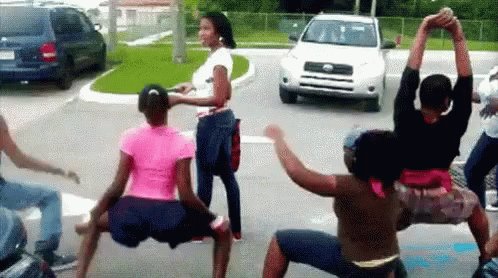 Layla Jones (@bae_lay) on Twitter photo 05/04/2020 01:58:46 @thebees_knees92 LOL more like @thebees_knees92 LOL more like